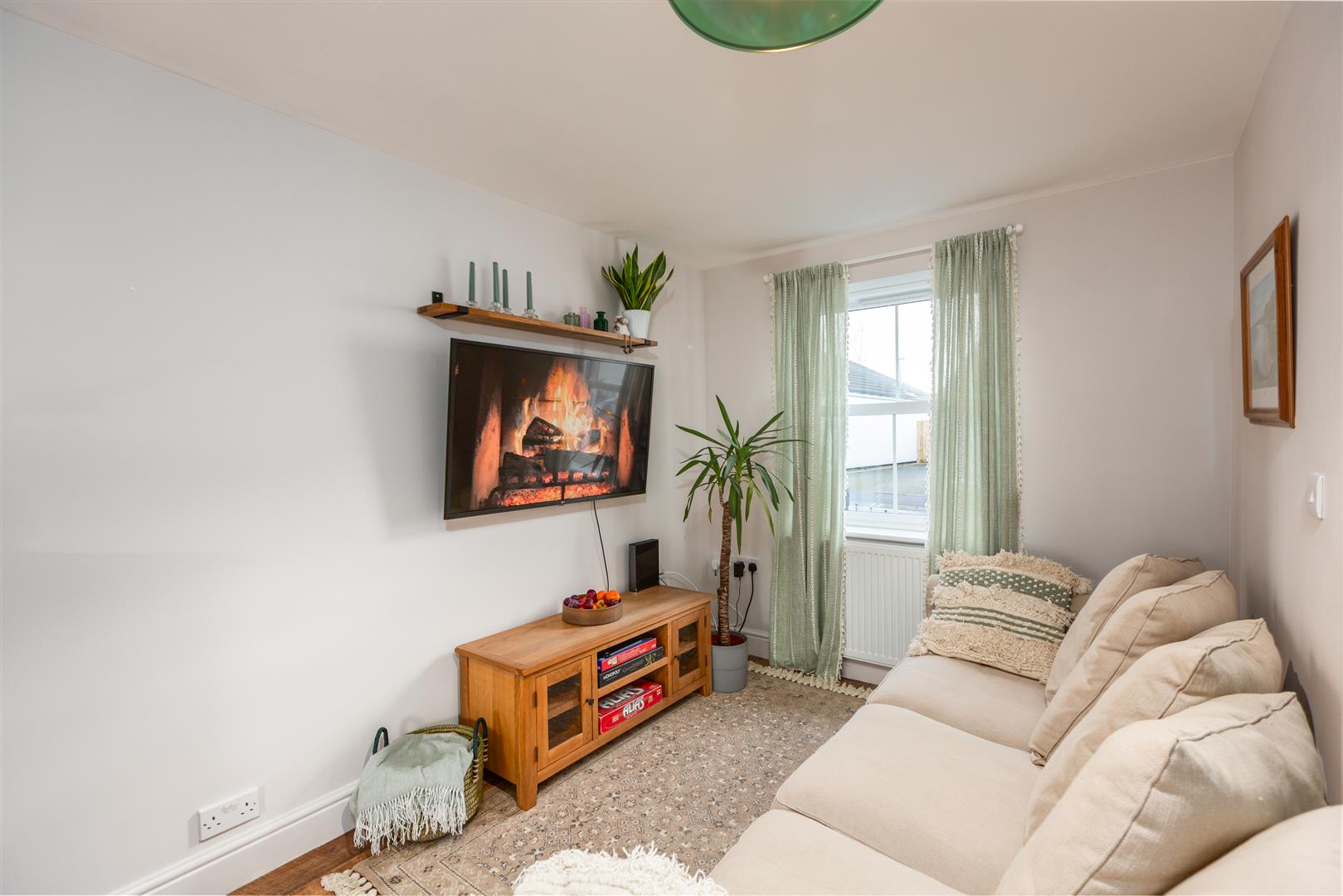 Oakfield Street, Pontarddulais, Swansea, SA4 8LN